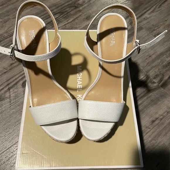 Michael Kors Jill Espadrille Wedge Sandals Size 9.5 White - Picture 3 of 3